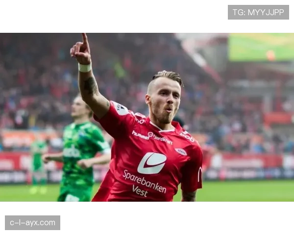 布莱顿边路进攻火力全开，状态回暖再克强敌