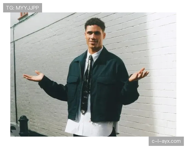 瓦拉内彰显领袖风范，助曼联状态回升迎胜利回归