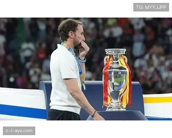 赖斯 vs 贝林厄姆:中场核心角色与战术适配性对比